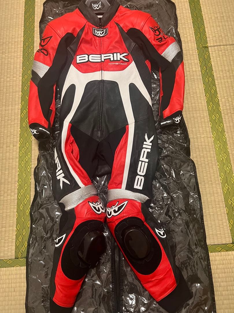 ⭐︎値下げ⭐︎BERIK 2.0 バイク革ツナギ サイズ48