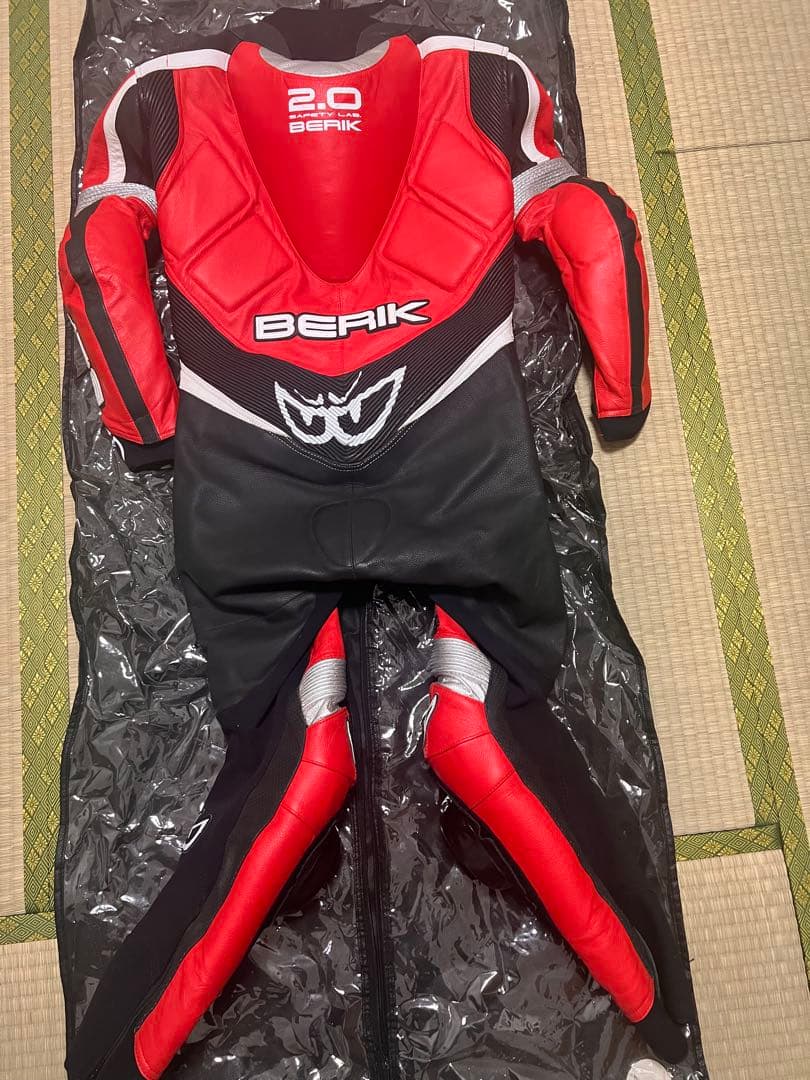 ⭐︎値下げ⭐︎BERIK 2.0 バイク革ツナギ サイズ48