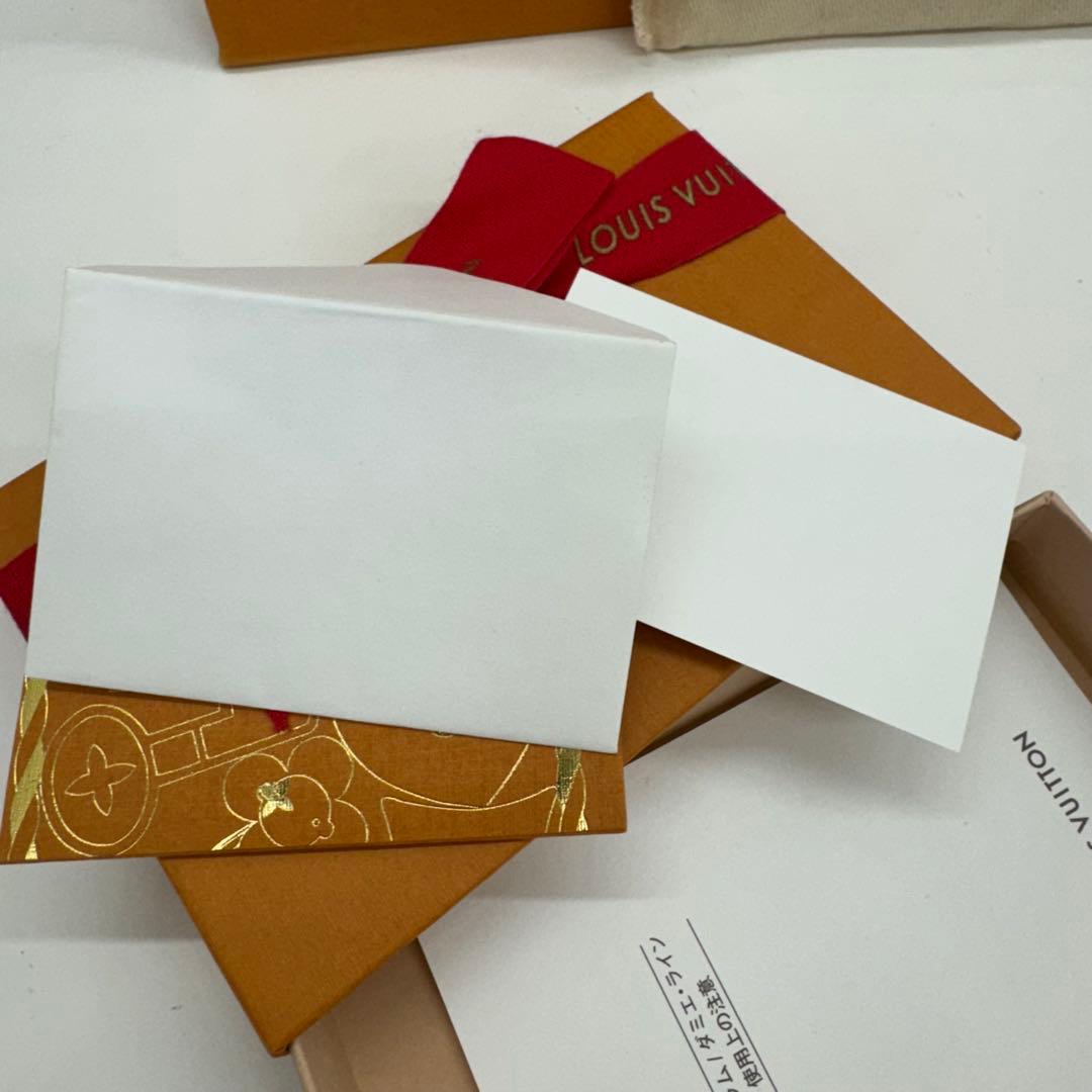 [鑑定済] ルイヴィトン 6連キーケース ミュルティクレ6 M60701 箱つき