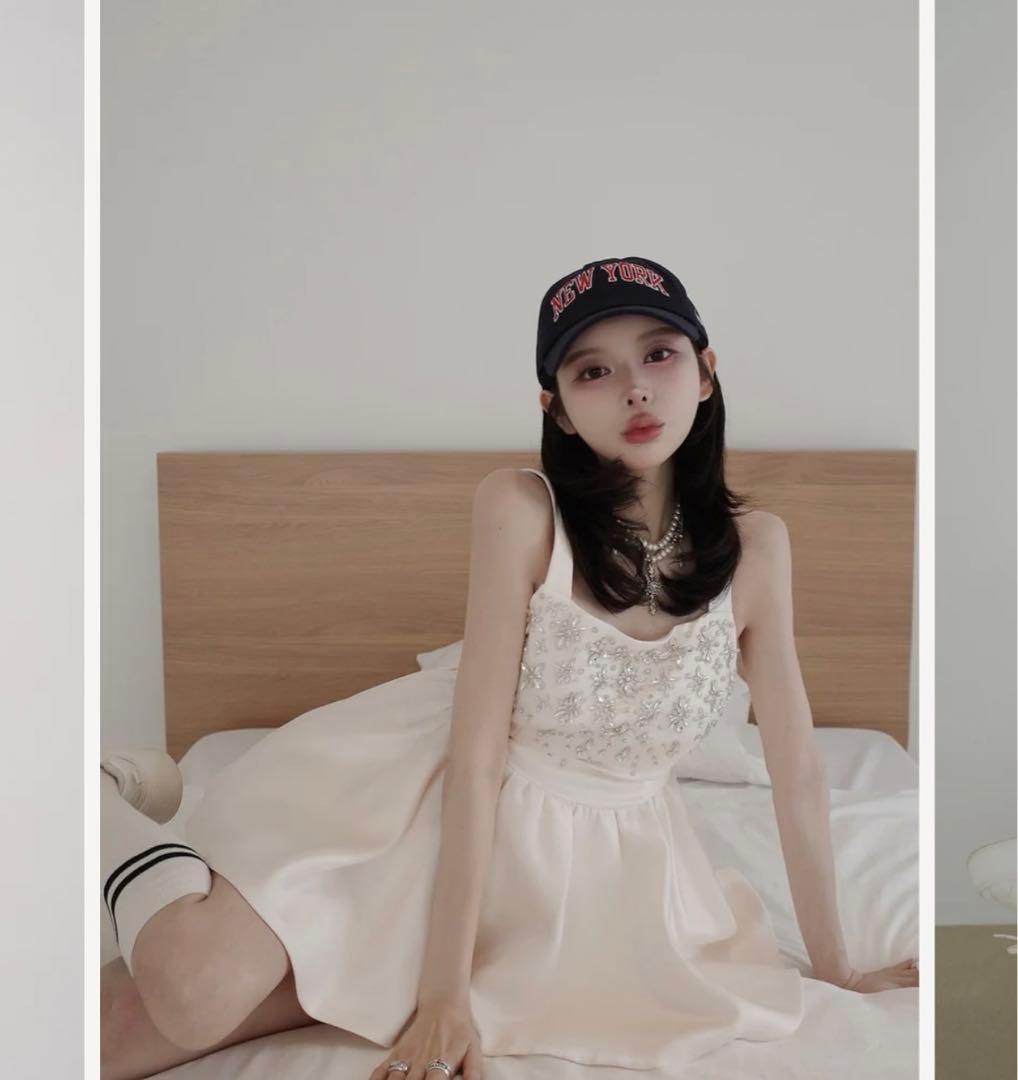 新品タグ付き アイボリー ダーリッチ ジュエリーフレアチュニック フリー