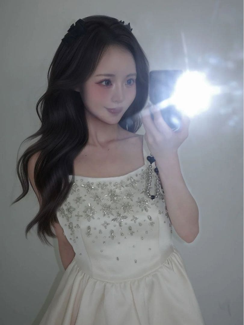 新品タグ付き アイボリー ダーリッチ ジュエリーフレアチュニック フリー