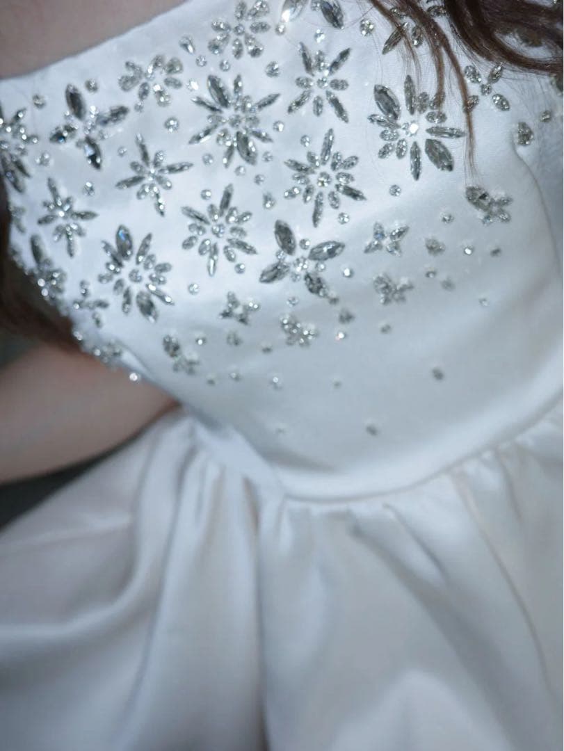 新品タグ付き アイボリー ダーリッチ ジュエリーフレアチュニック フリー