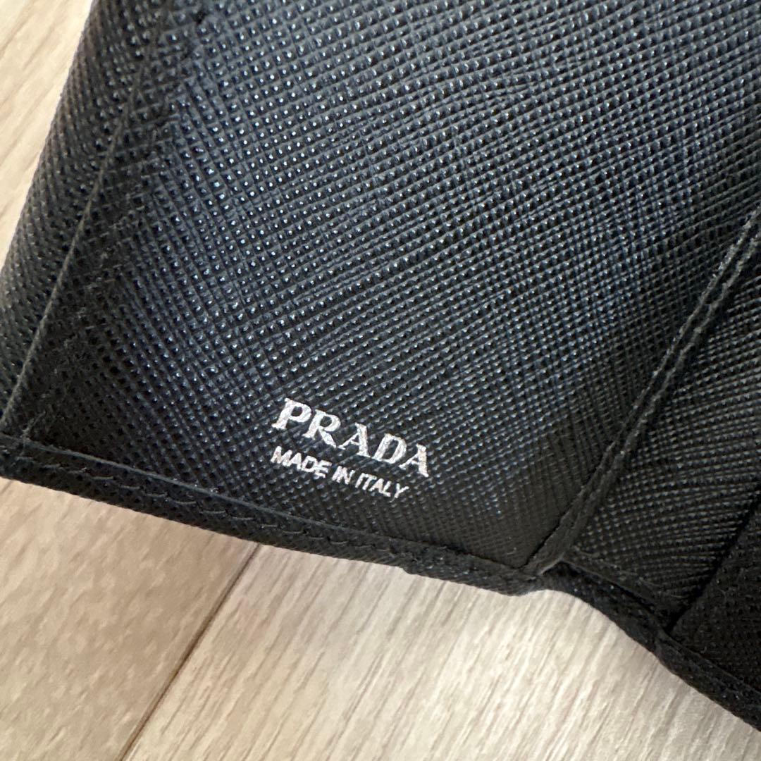PRADA プラダ サフィアーノトライアングル ミニ財布