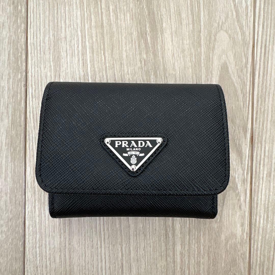PRADA プラダ サフィアーノトライアングル ミニ財布