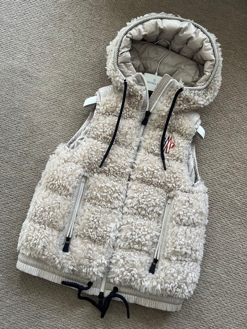MONCLER モンクレール Teddy フーテッドダウンベスト XS 未使用品