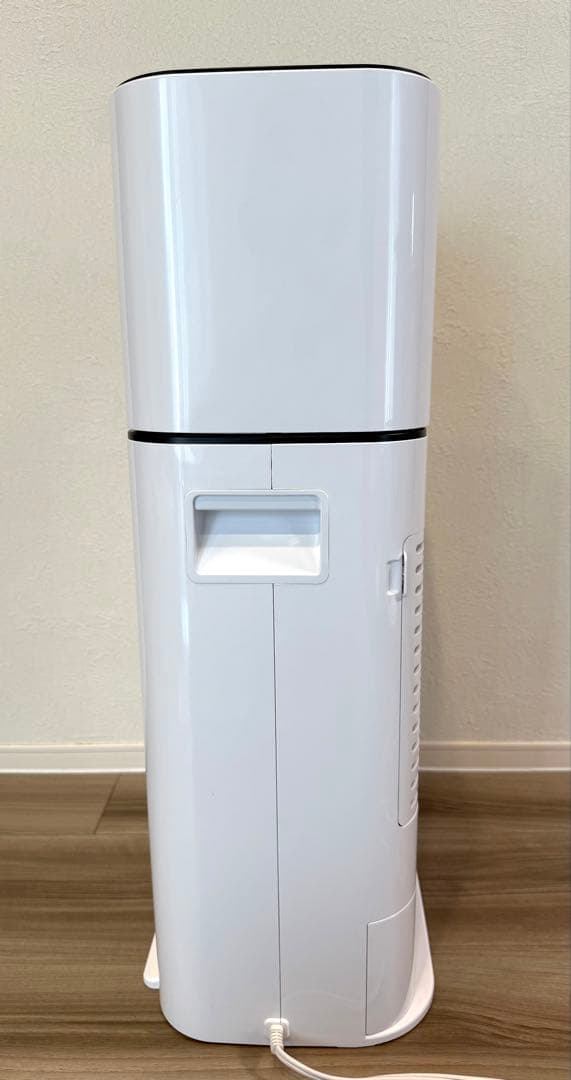 【極美品】アイリスオーヤマ 衣類乾燥除湿機 IJDC-N50-B