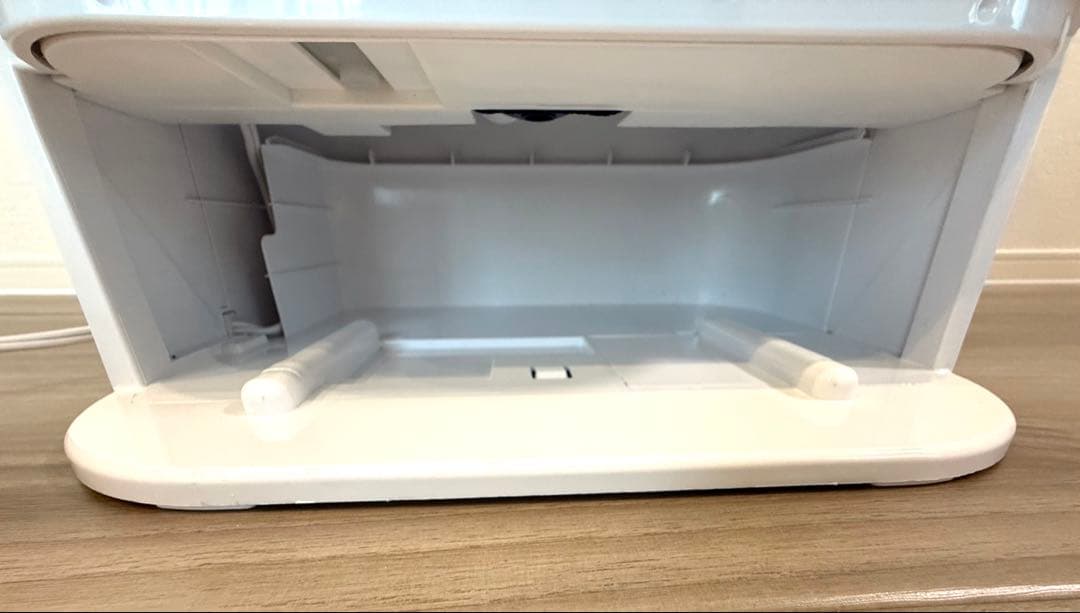 【極美品】アイリスオーヤマ 衣類乾燥除湿機 IJDC-N50-B