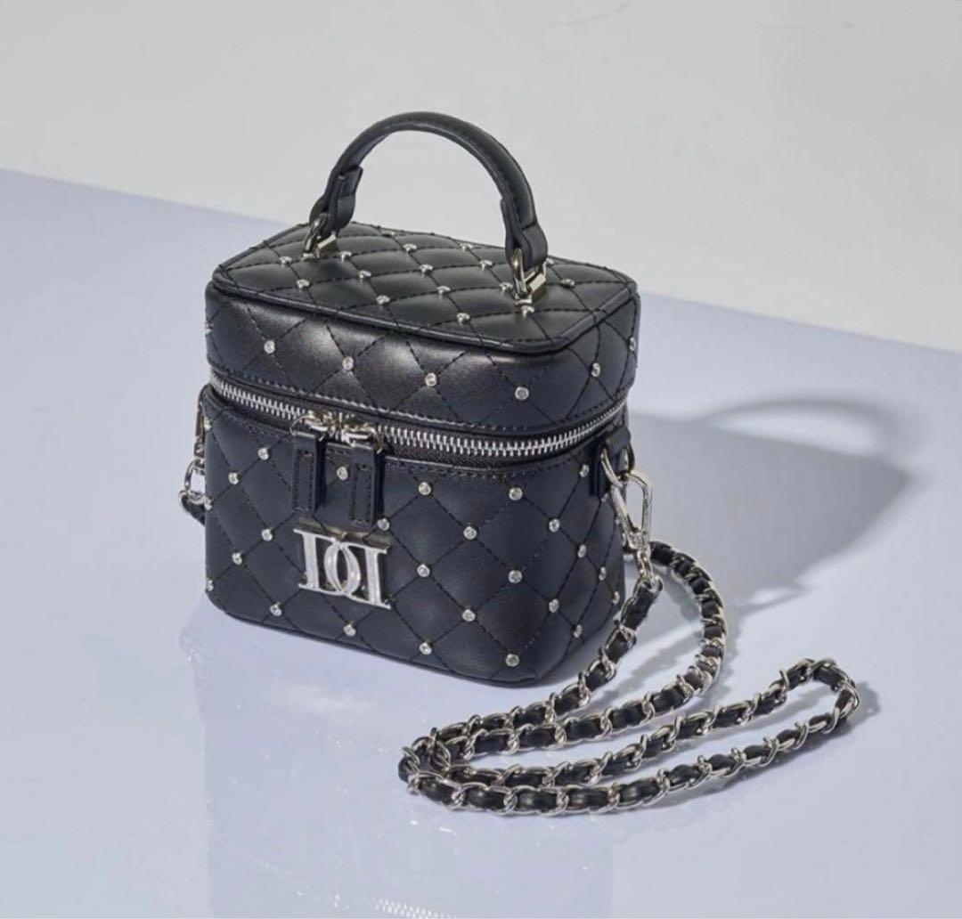 ダーリッチ キルティングビジュースクエアミニバッグ BLK