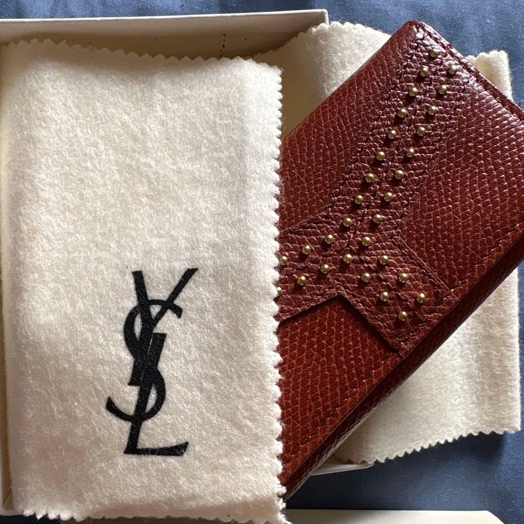 イヴ・サンローラン　ブラウンレザーキーケース