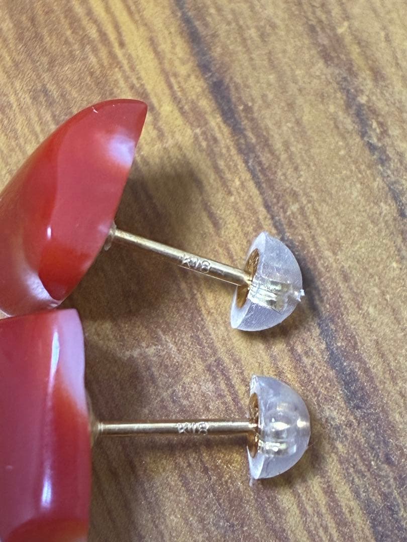 k18k天然珊瑚スタッドピアス