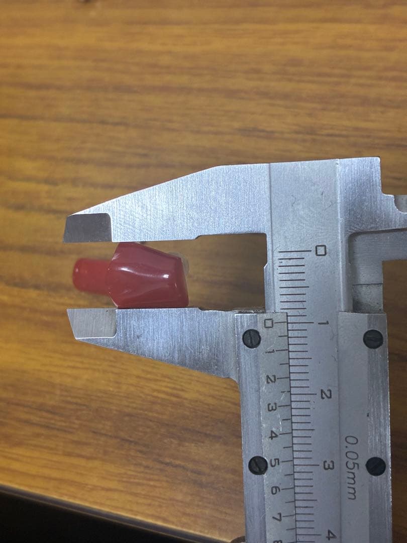 k18k天然珊瑚スタッドピアス