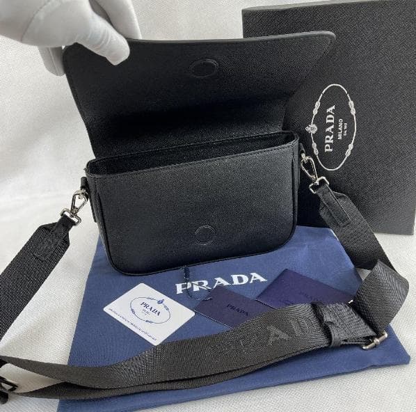 早い者勝ち！プラダ メンズショルダーバッグ ブラック