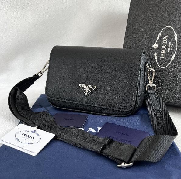 早い者勝ち！プラダ メンズショルダーバッグ ブラック