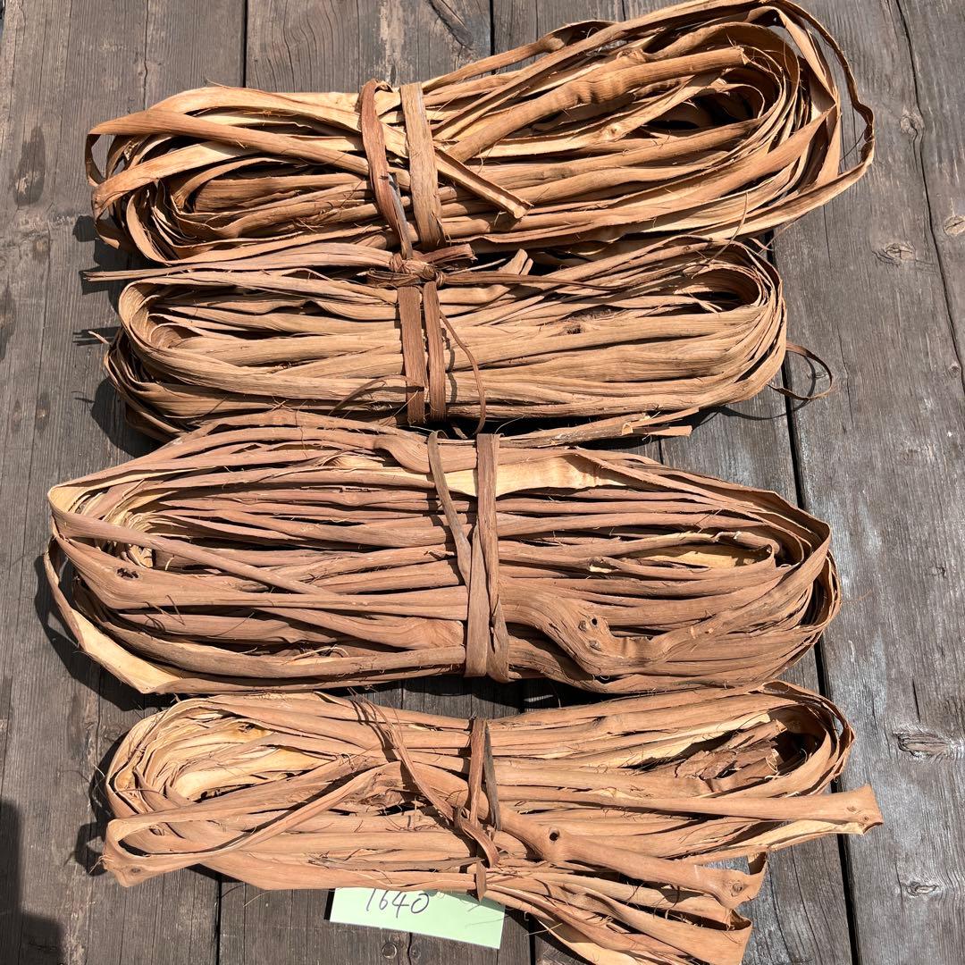 山葡萄の蔓　Ｓ級品 1640g 初物