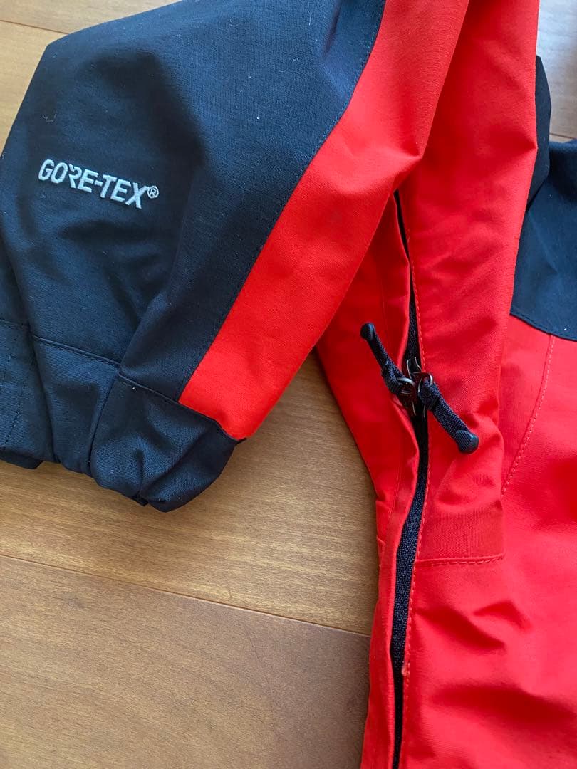 ジャケット・ブルゾン THE NORTH FACE GORE-TEX 130