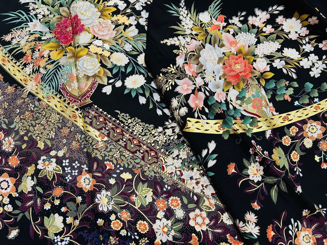 新品　エレガントで女性の魅力を最大限に発揮する手書き友禅黒留袖フルセット