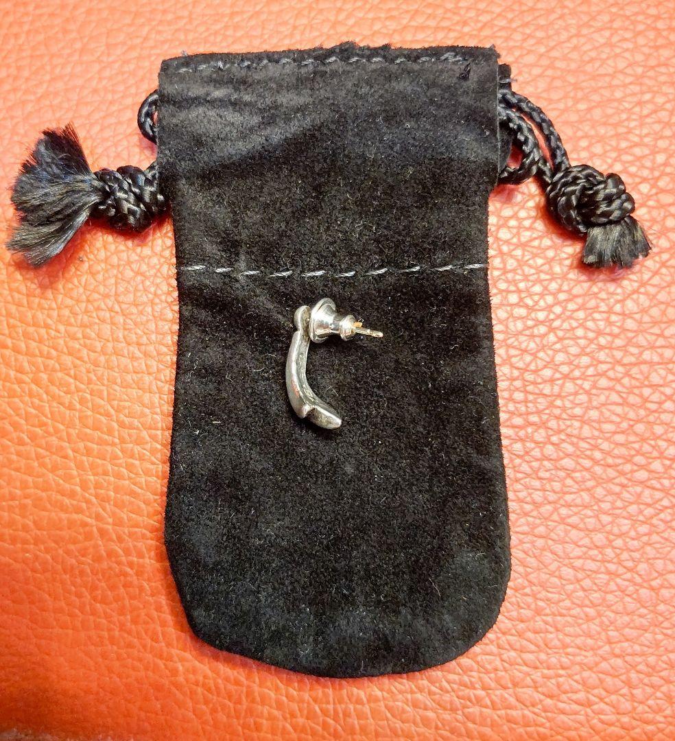 正規品クロムハーツ　ピアス　C・Hティアードロップ