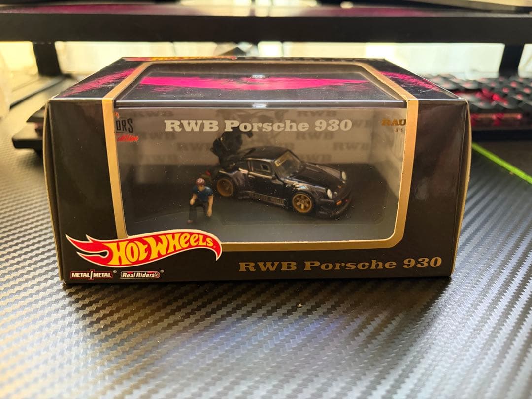 ホットウィール rlc限定 ポルシェ RWB 930 中井啓氏フィギュア付き