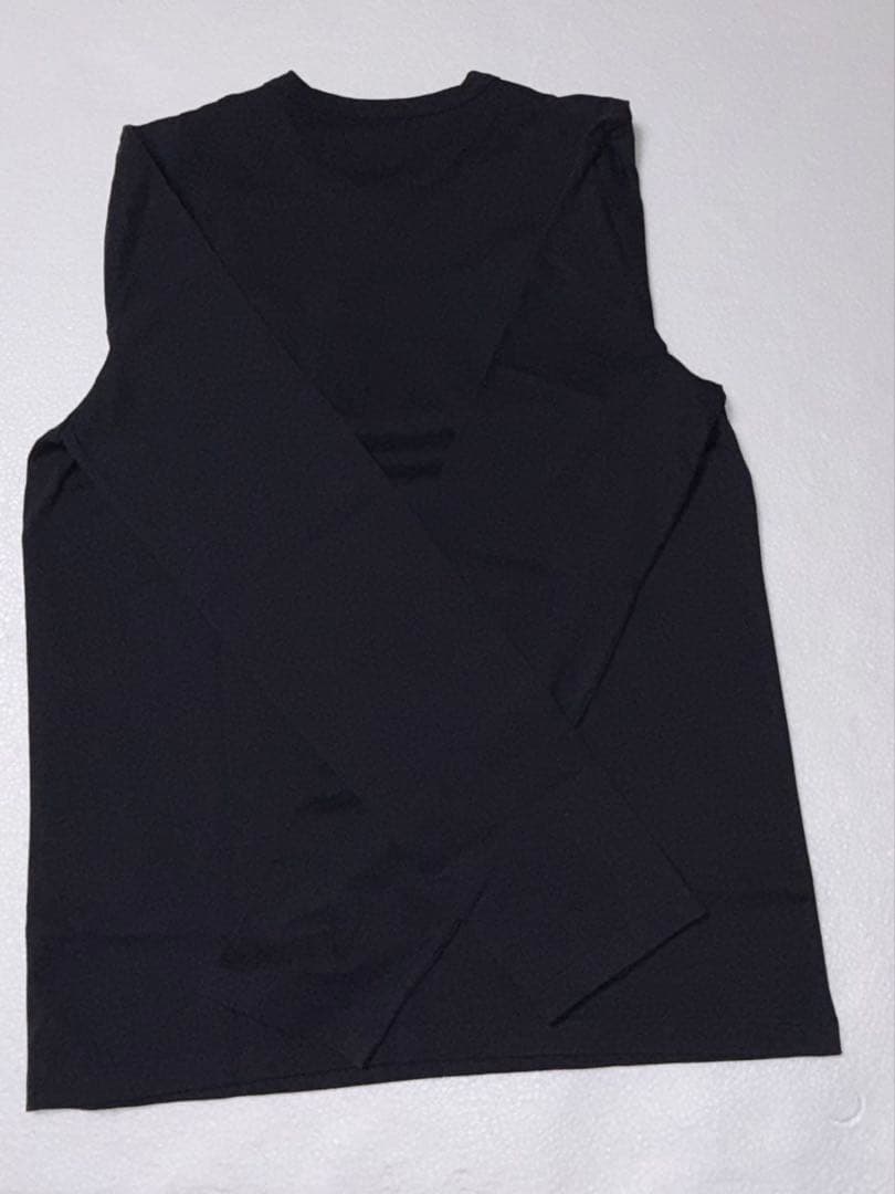 モンクレール ロゴ刺繍 長袖Tシャツ