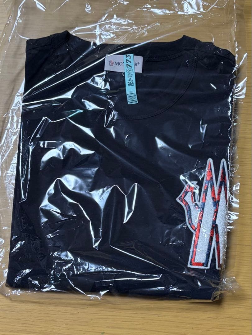 モンクレール ロゴ刺繍 長袖Tシャツ