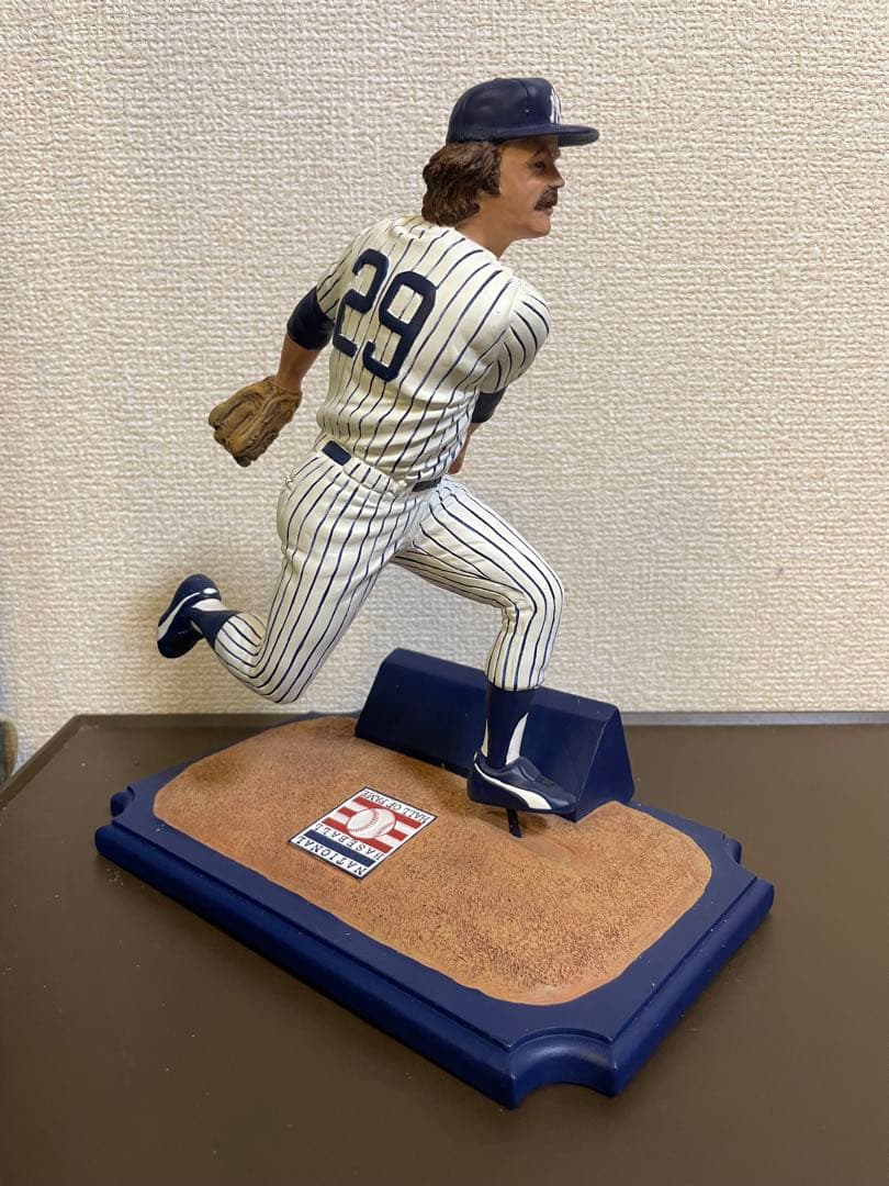 キャットフィッシュハンター　ヤンキースフィギュア　ROMITO製