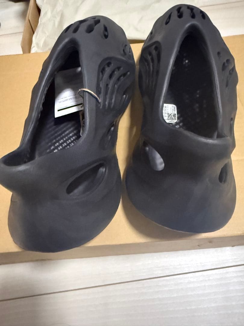 靴 YZY FOAM RUNNER onyx 27.5