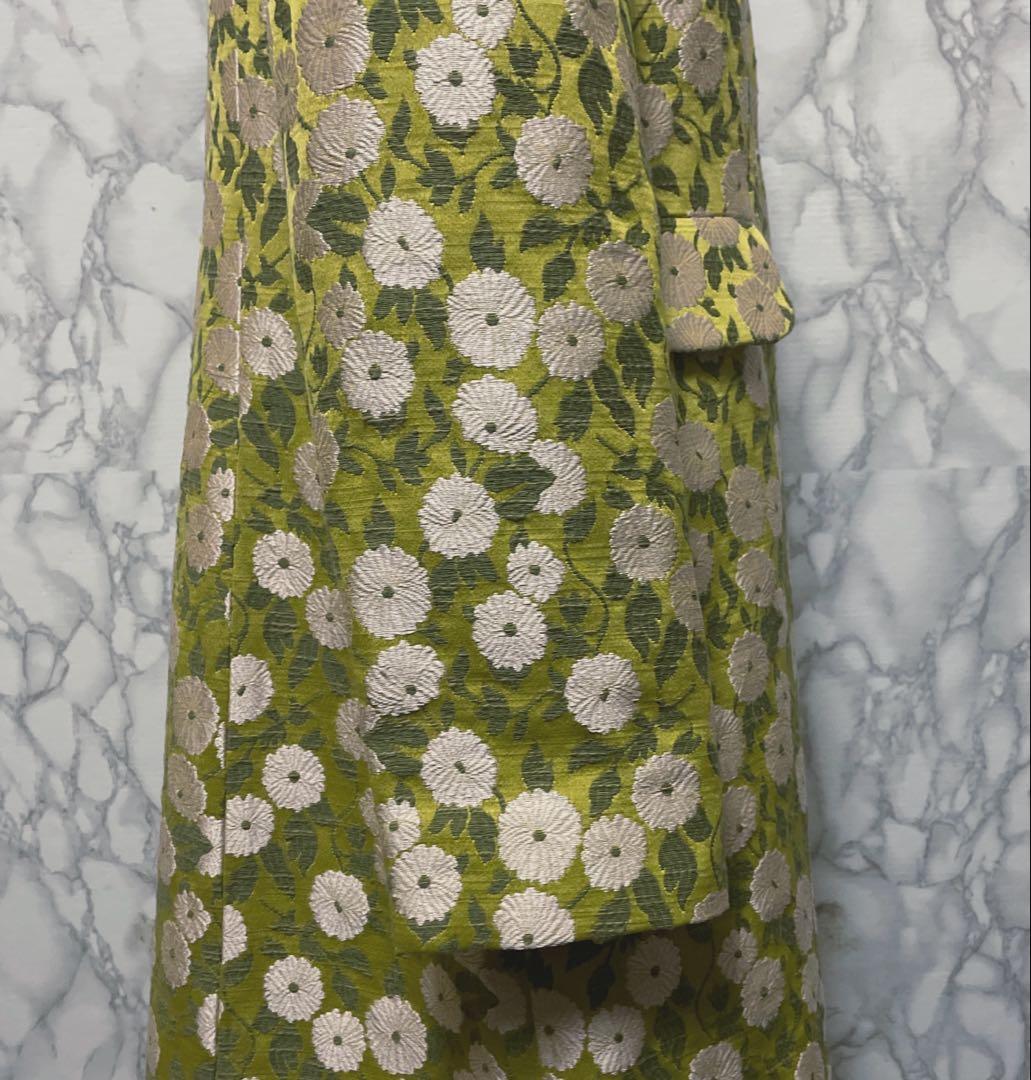 美品　スペシャルアイテム　JUNKO SHIMADA 花柄総刺繍　デザインコート