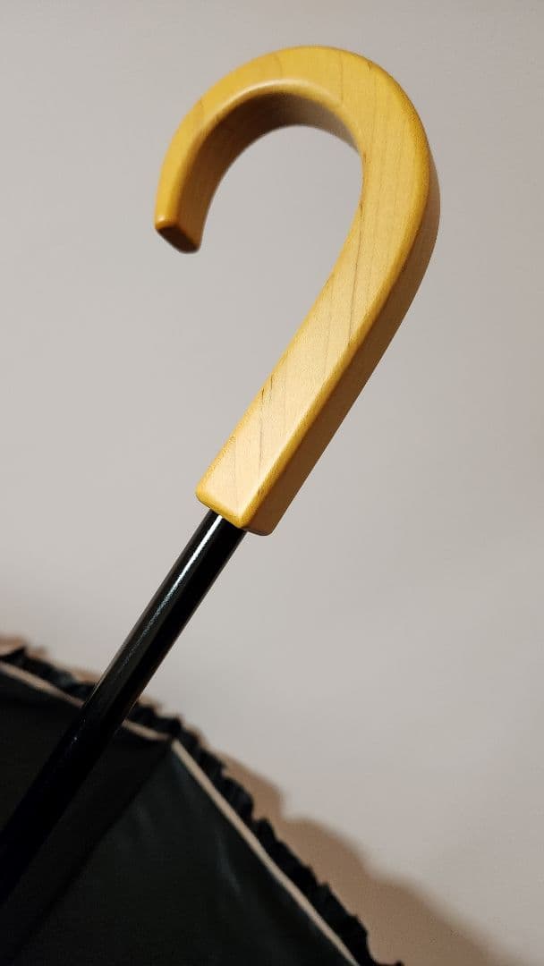 も*か様 ★【美品】サンバリア100 日傘 2段折 フリル ピンク