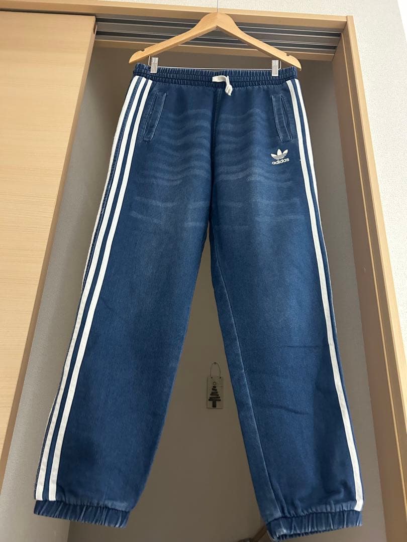adidas FRENCH TERRY DENIM スウェットパンツ