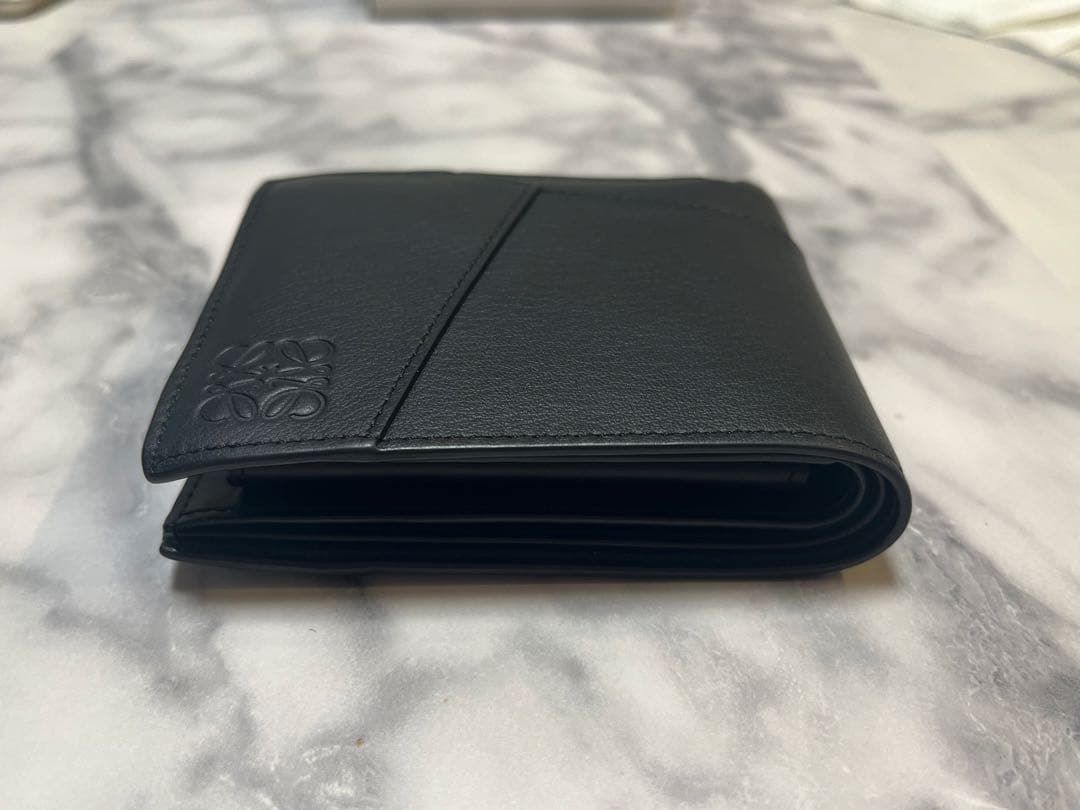 ロエベ 折り財布 パズル アナグラム ロゴ ブラック バイフォールド