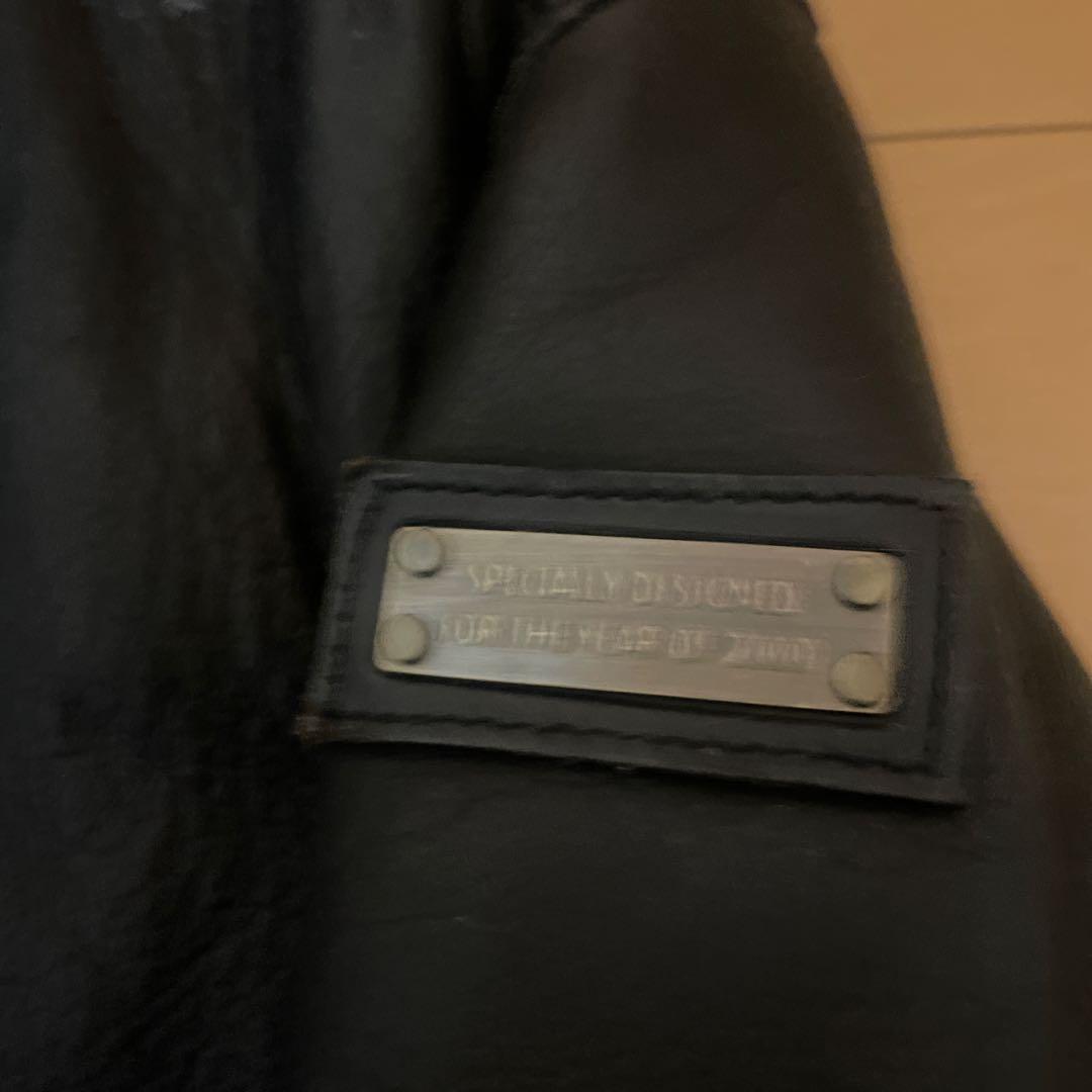 お値下げ！ボス ロゴ刺繍 レザージャケット革ジャンボスジャン