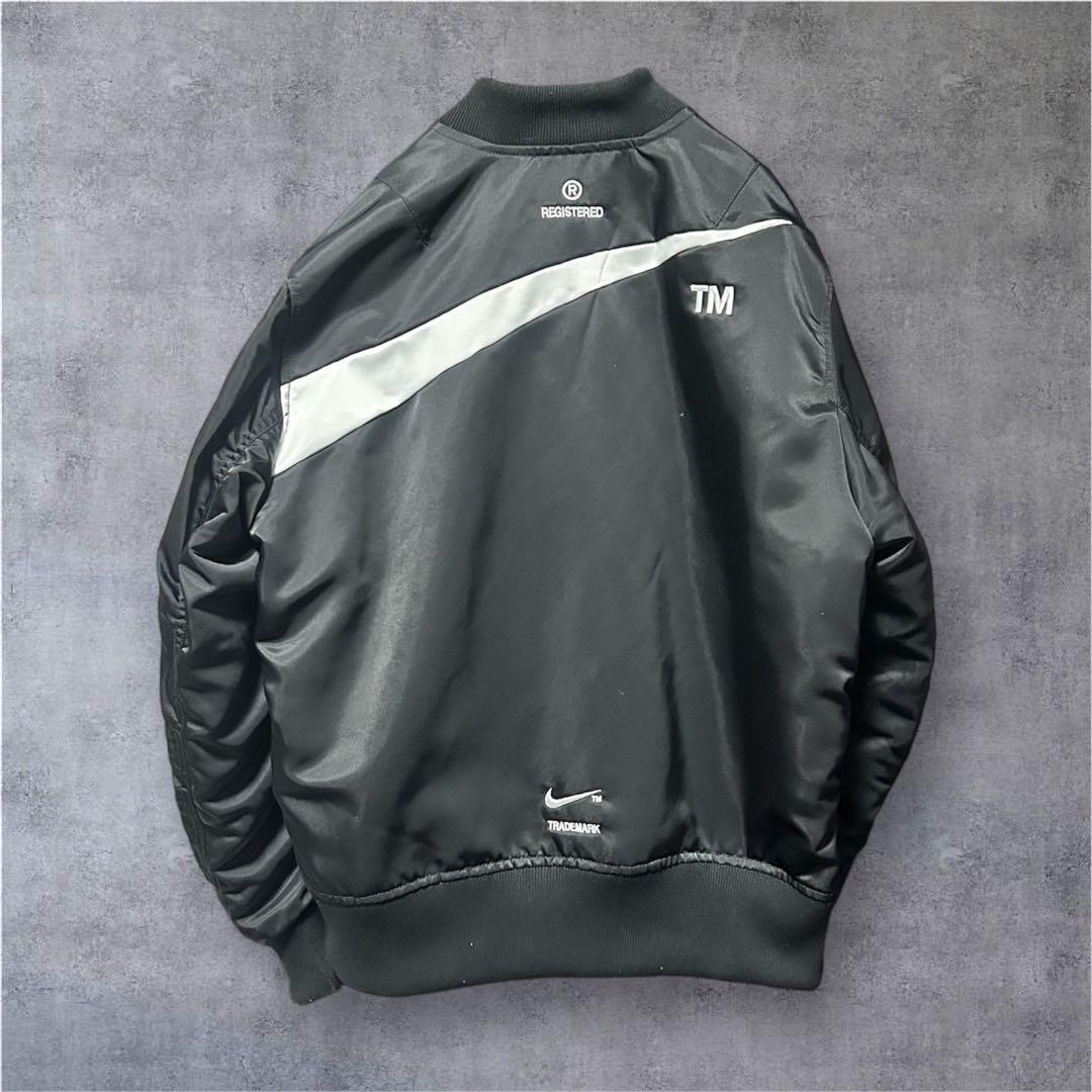 NIKE MA-1ビッグスウォッシュ リバーシブルボンバージャケット