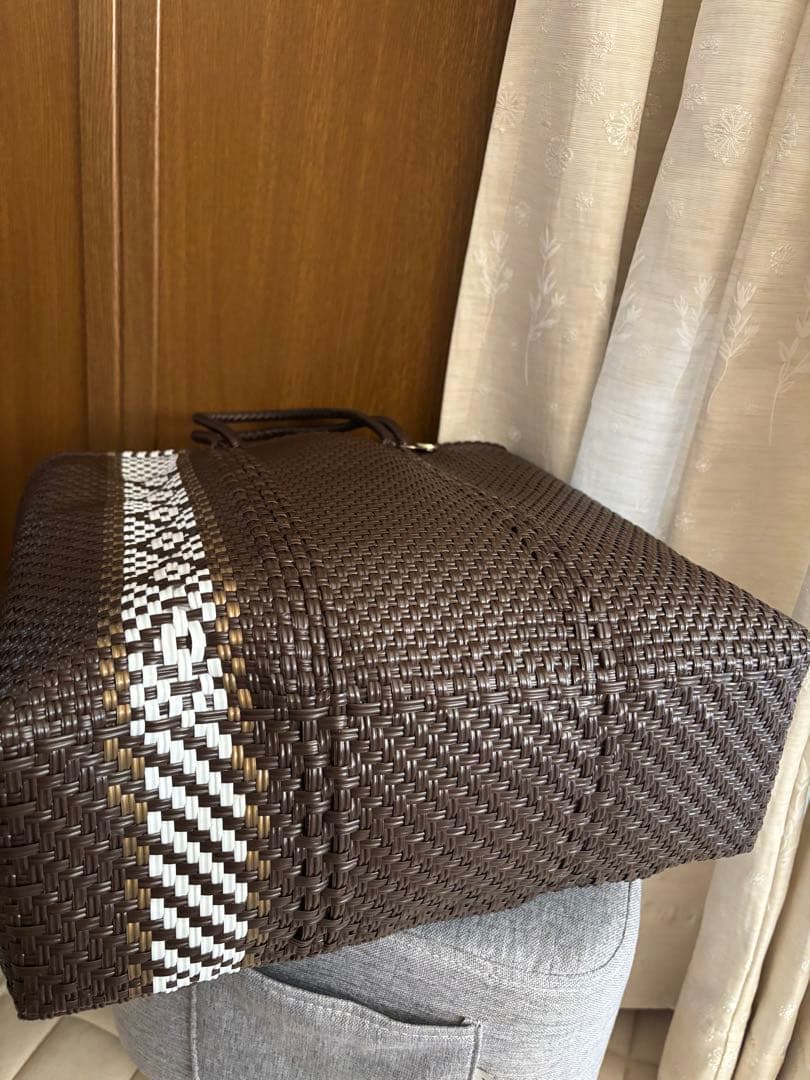 最終お値下げです。レトラ　メルカドバックM