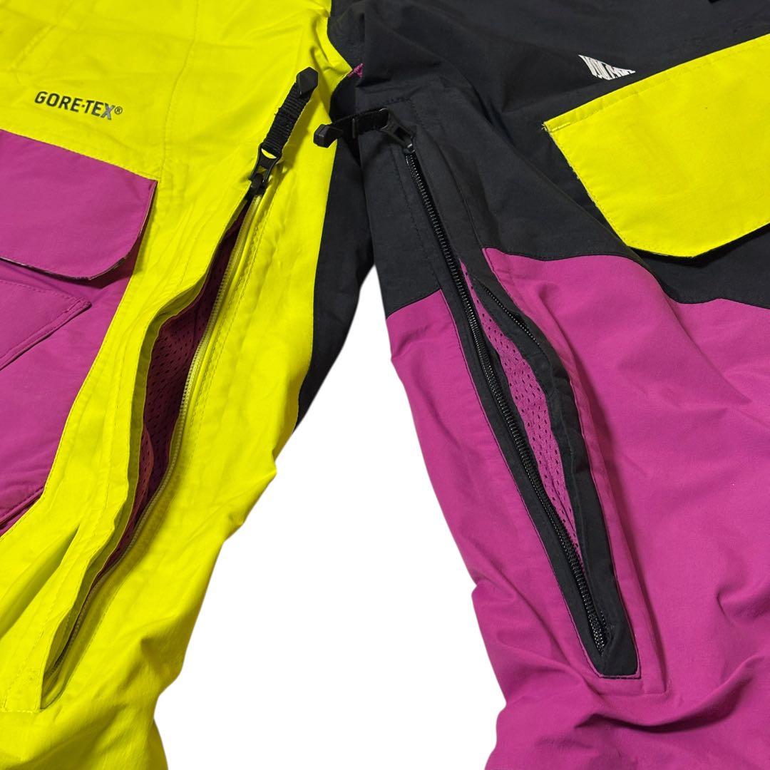 VOLCOM ボルコム　スノーボードウェア　ゴアテックス　GORE-TEX M