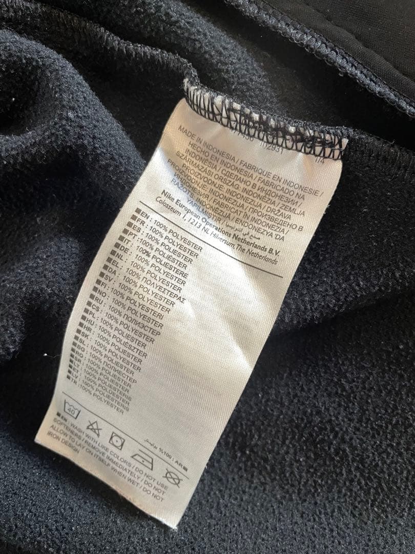 サッカーナイキマンチェスターシティMCFCアンセムジップジャケット黒黄