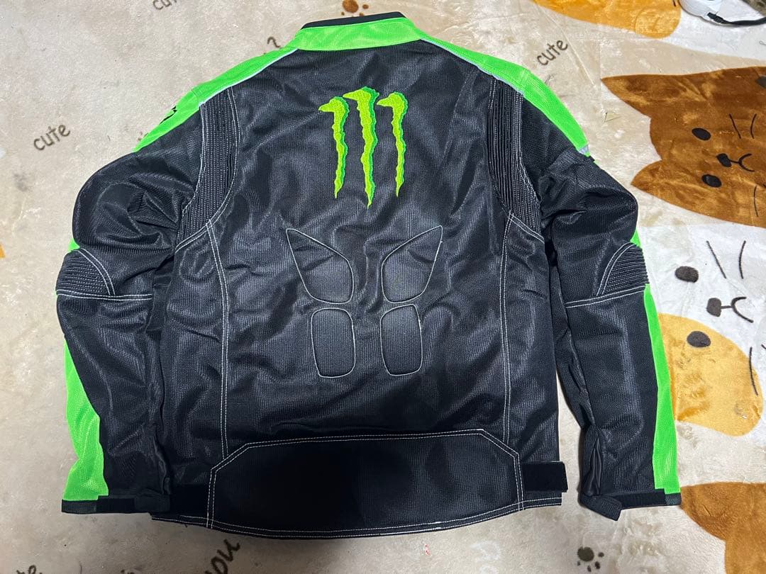 お買い得！モンスターエナジーバイクジャケット未使用品