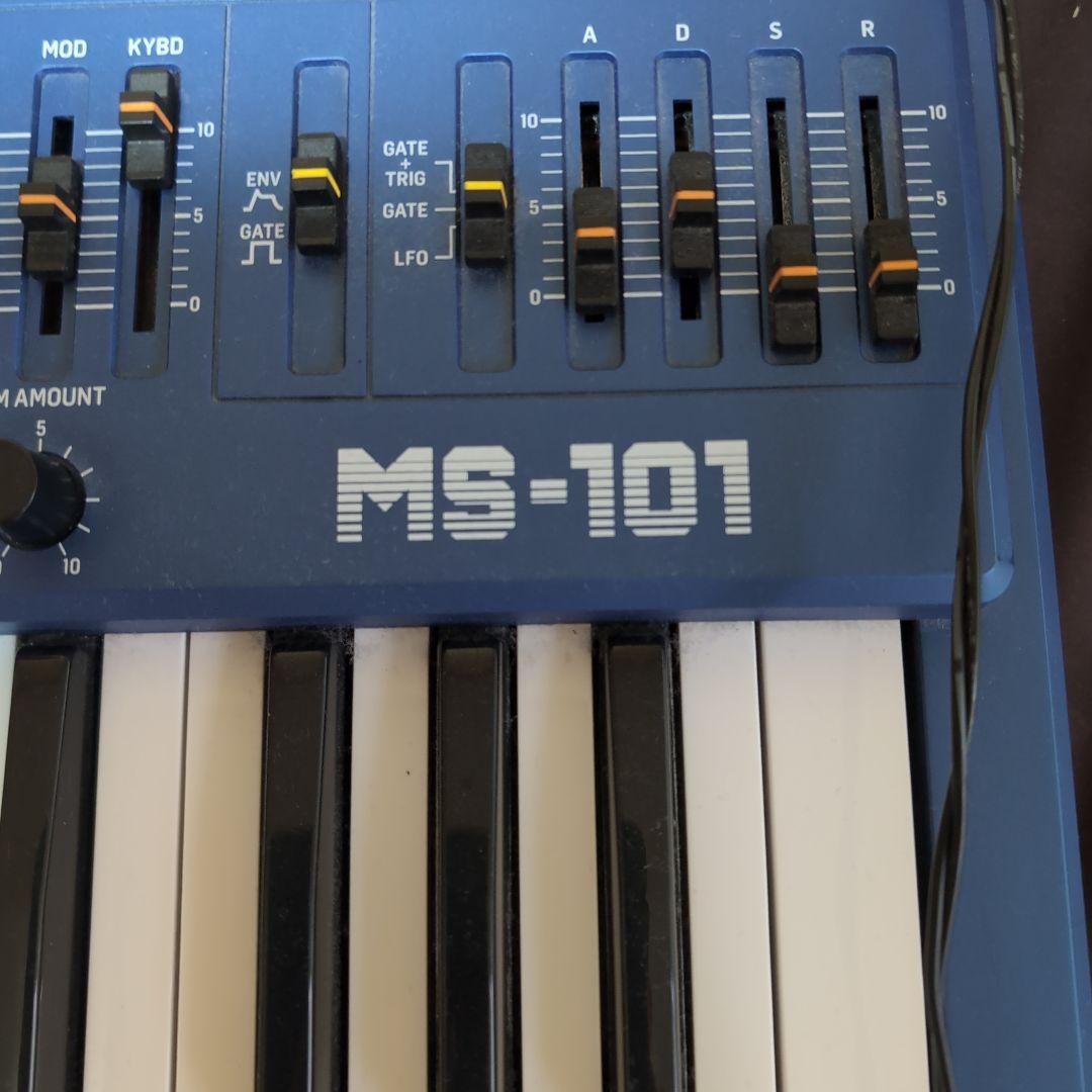 Behringer MS-101 アナログシンセサイザー