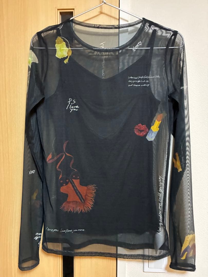 トップス LITTLE FUNNY FACE SHEER TOP