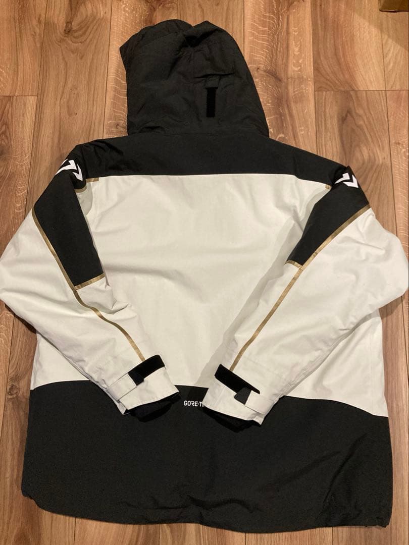 ダイワ　グローブライド　DW-1808 ゴアテックスL　冬　防寒着