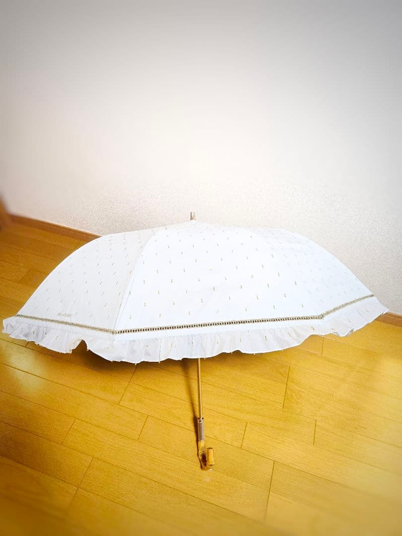 【新品】ジルスチュアート 折り畳み傘 日傘 晴雨兼用 フリル ラメ ホワイ