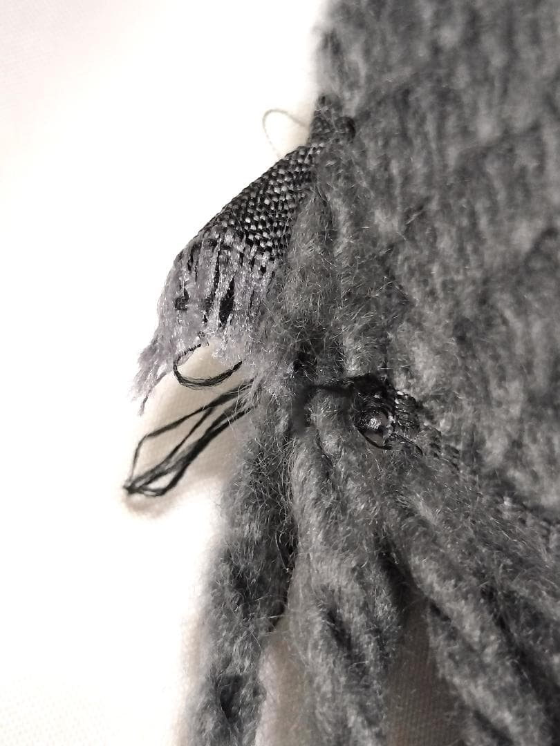 SA-YAです。 グレー マフラー