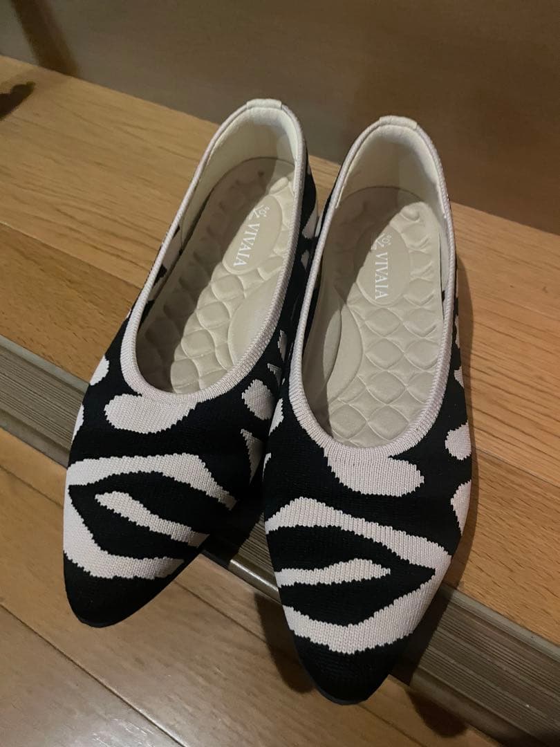 VIVAIA 37 ヴィヴァイア　フラットシューズ