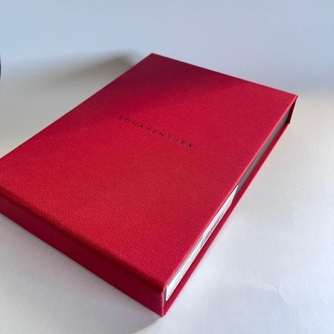 【新品未使用】BONAVENTURA ボナベンチュラ iPhone13 ケース