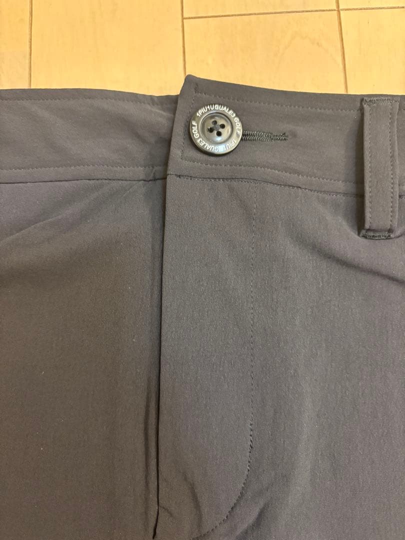 【未使用】1piu1uguale3 スカート黒_期間限定価格