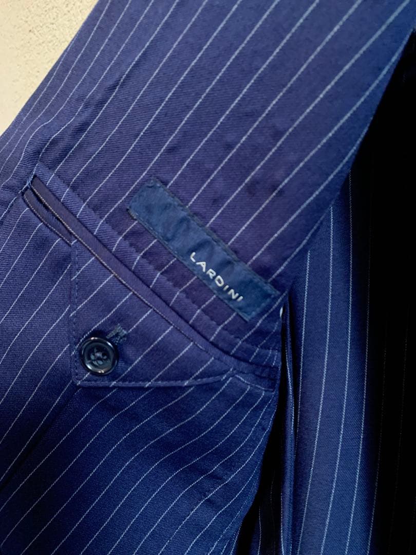 美品LARDINIラルディーニネイビー ストライプ セットアップスーツ44S〜M
