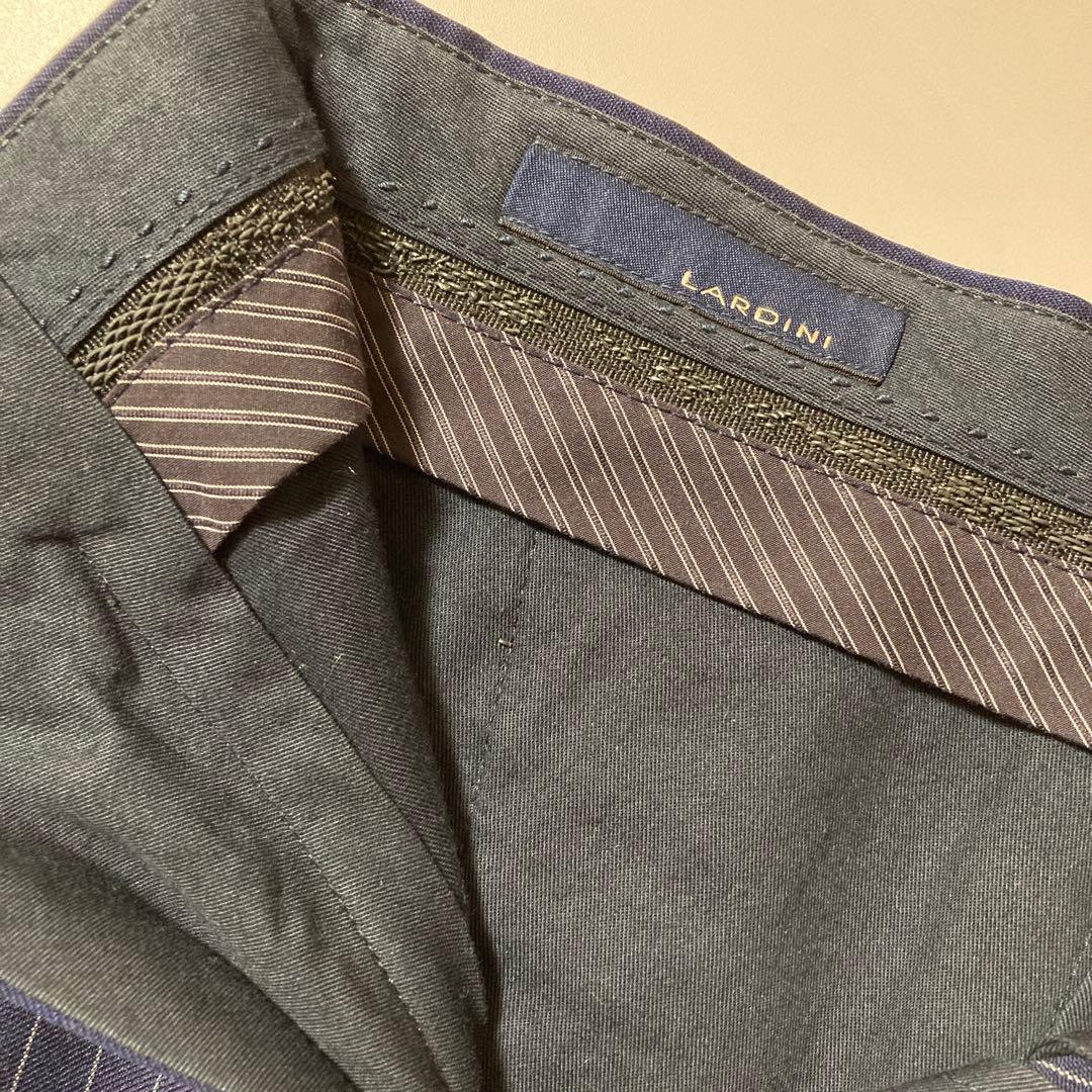 美品LARDINIラルディーニネイビー ストライプ セットアップスーツ44S〜M