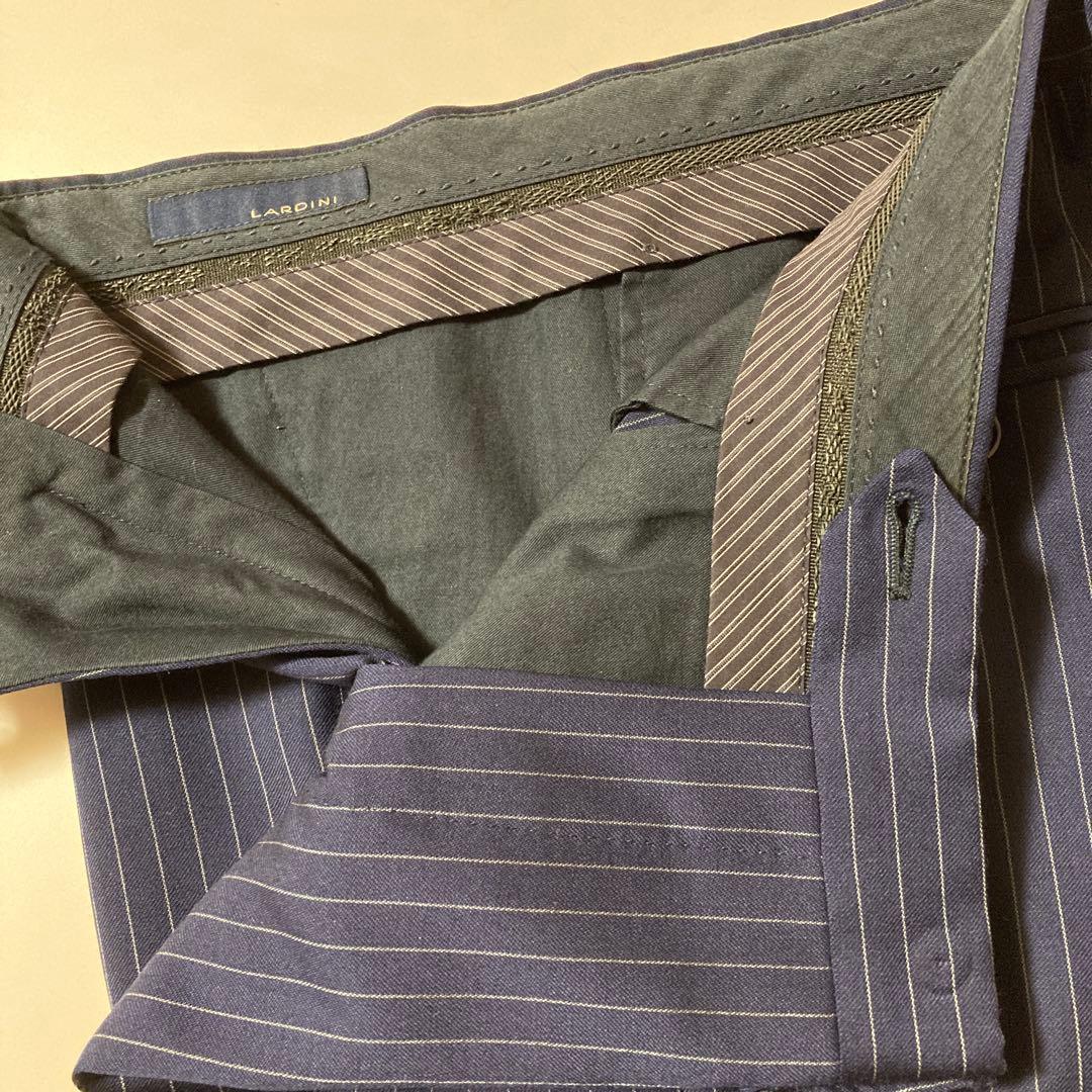 美品LARDINIラルディーニネイビー ストライプ セットアップスーツ44S〜M