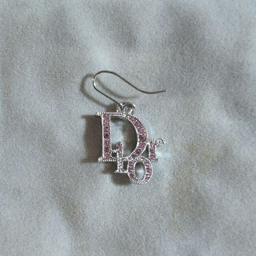 クリスチャンディオール　 ピアス ロゴ ラインストーン ピンク シルバー