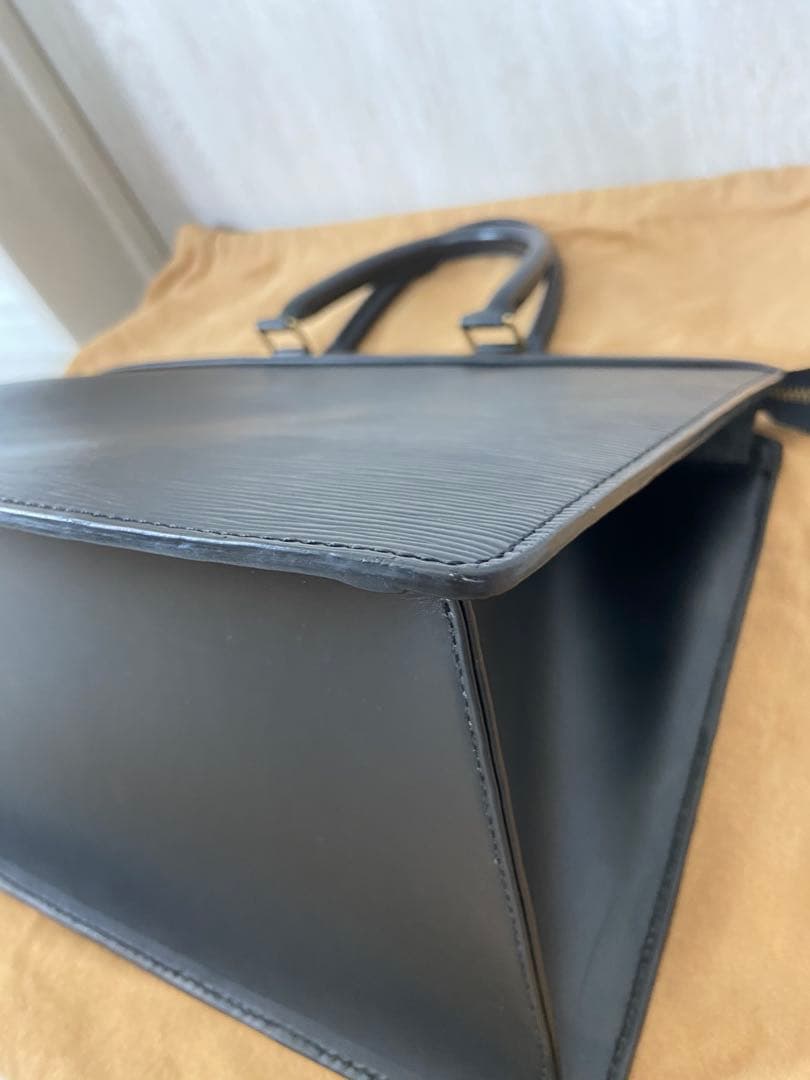 蹴る ルイヴィトン リヴィエラ エピ ハンドバッグ ビジネスバッグ ノワール