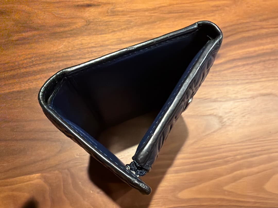 夜セール　LOEWE 財布　三つ折り　リピートアナグラム